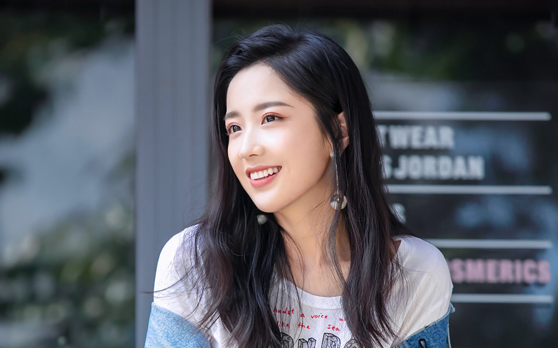 _水上漂流：在河流溪谷中进行的极限挑战_，水上漂流运动满足的条件